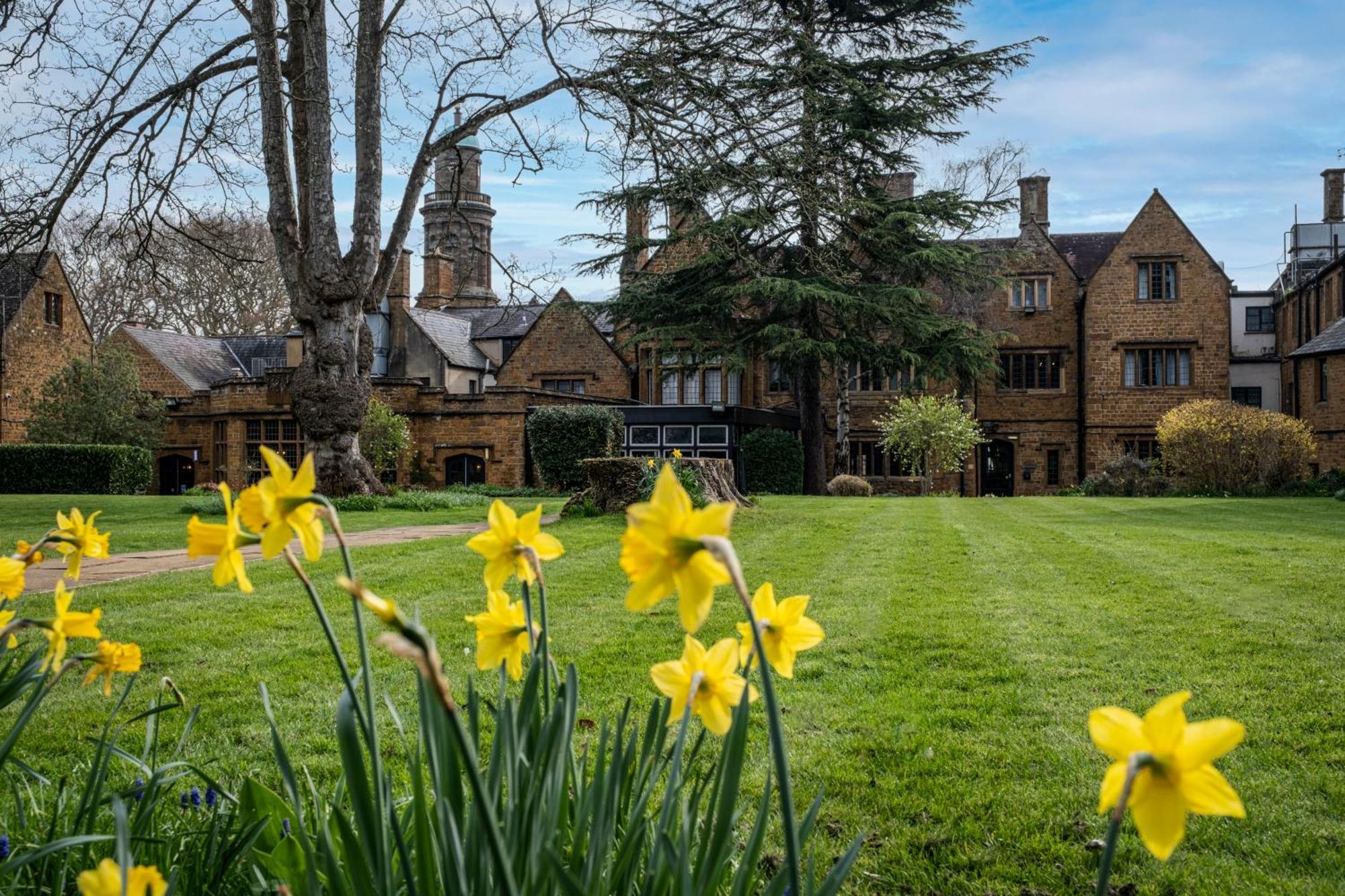 Whately Hall Hotel Banbury Exteriör bild